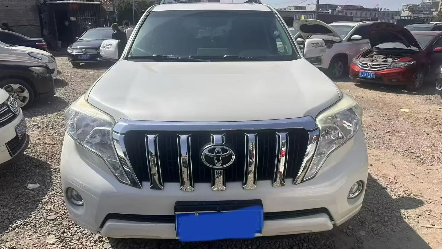 2016 Toyota Prado 2700