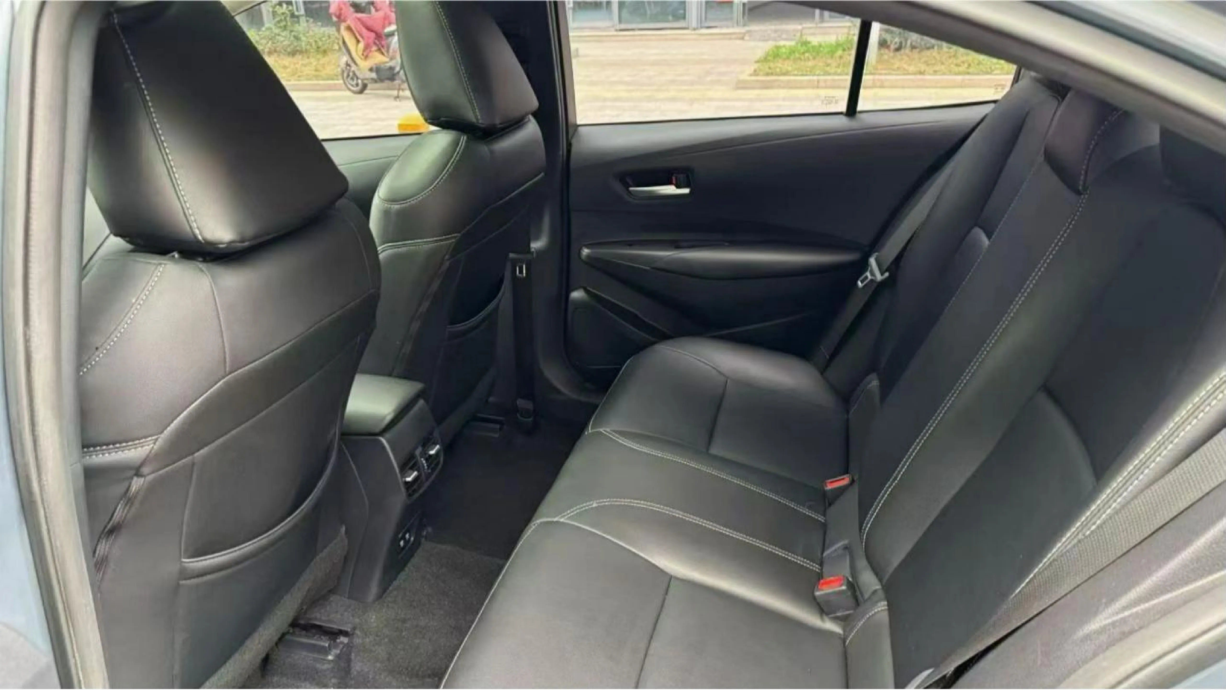 Toyota Corolla Hybrid-2020-1.8L_20260402111809_07.png